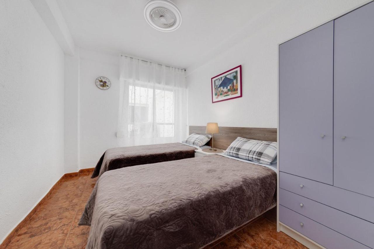 אליקאנטה Comfortable Apartment With Wi-Fi מראה חיצוני תמונה