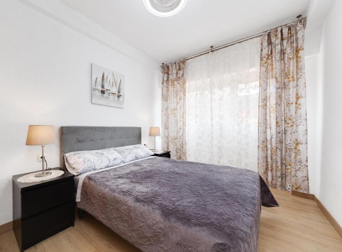 אליקאנטה Comfortable Apartment With Wi-Fi מראה חיצוני תמונה
