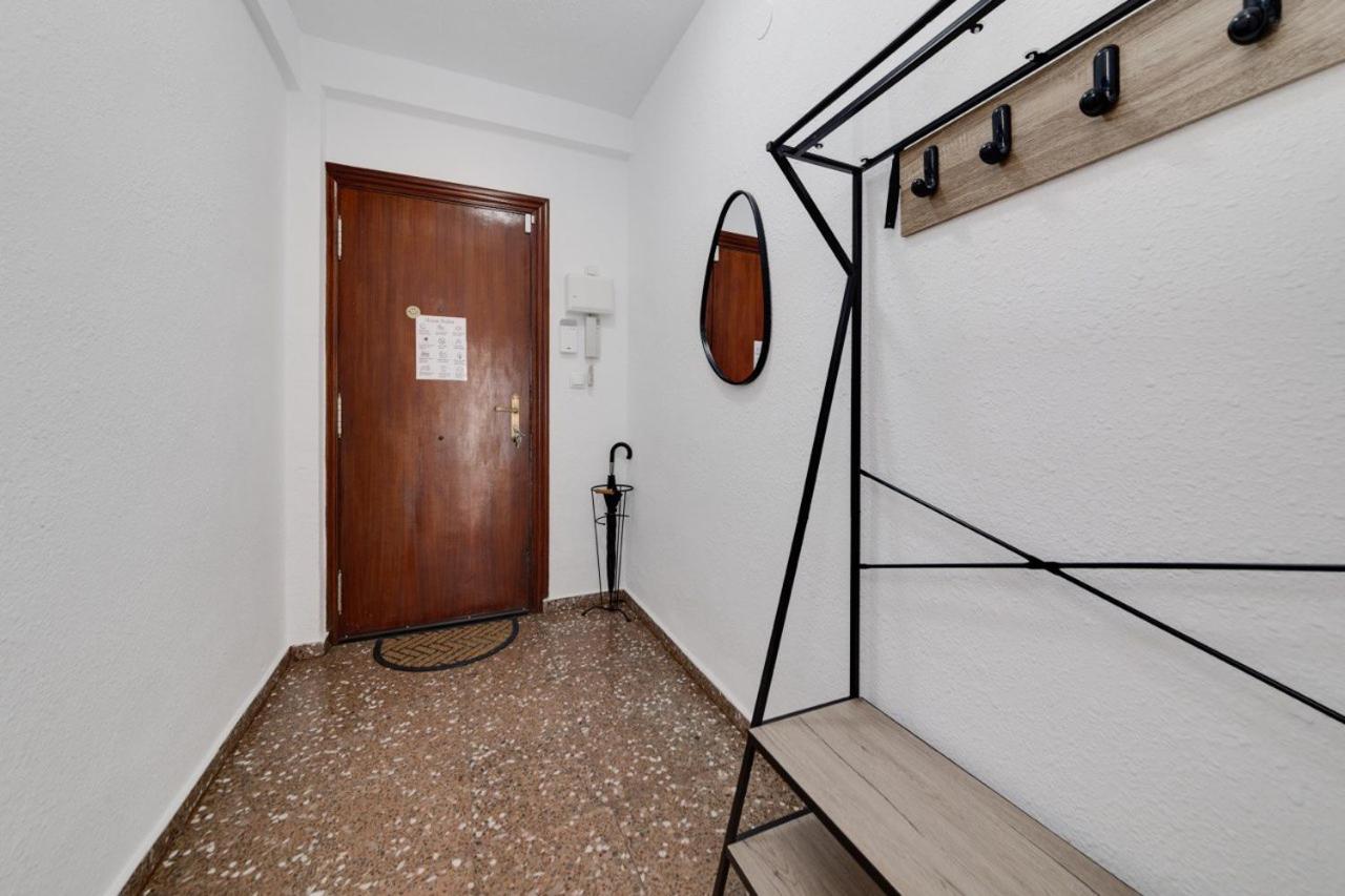 אליקאנטה Comfortable Apartment With Wi-Fi מראה חיצוני תמונה