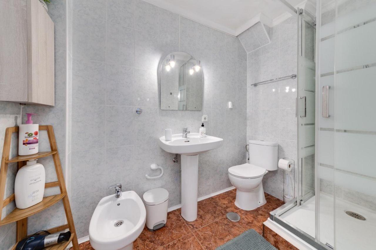 אליקאנטה Comfortable Apartment With Wi-Fi מראה חיצוני תמונה