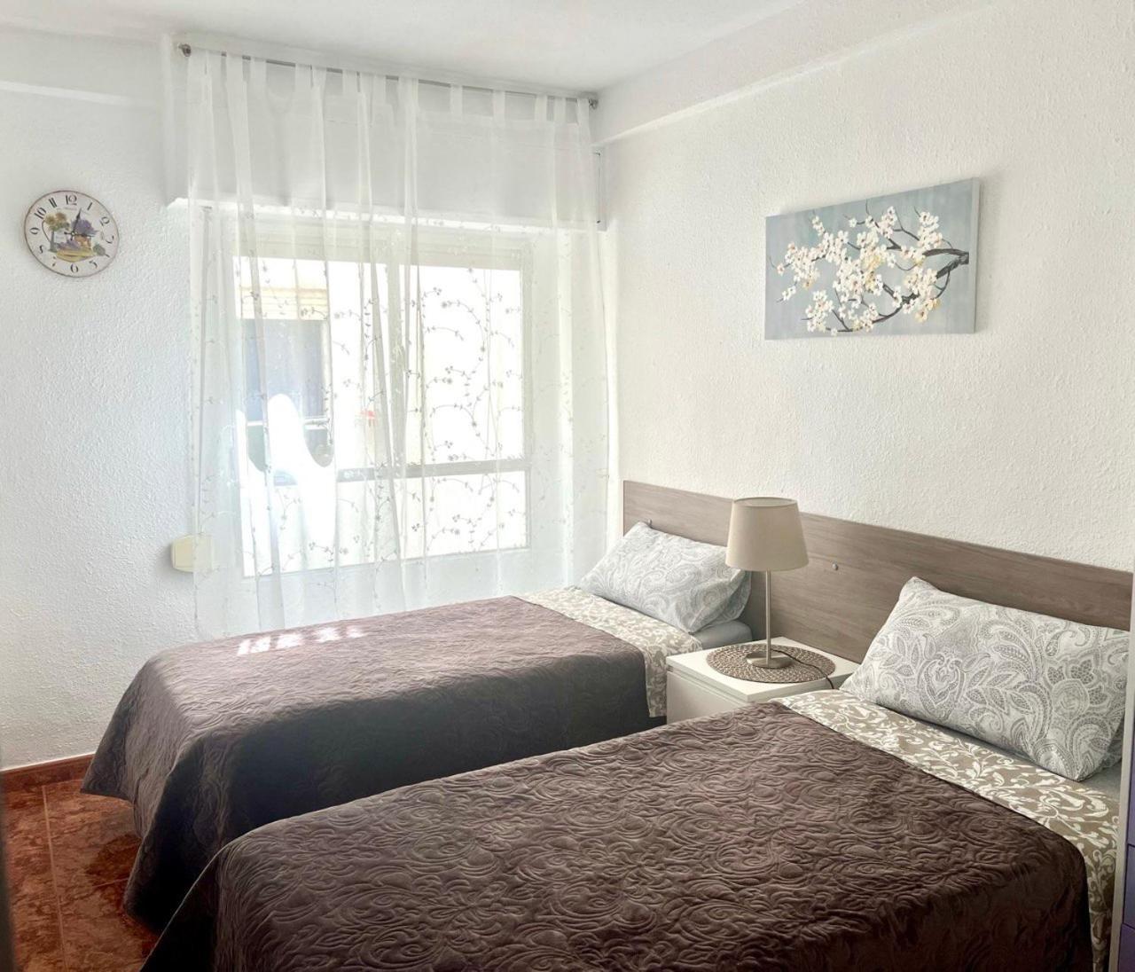 אליקאנטה Comfortable Apartment With Wi-Fi מראה חיצוני תמונה