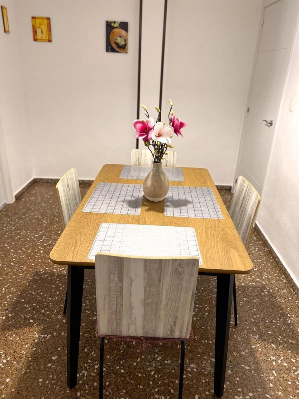 אליקאנטה Comfortable Apartment With Wi-Fi מראה חיצוני תמונה