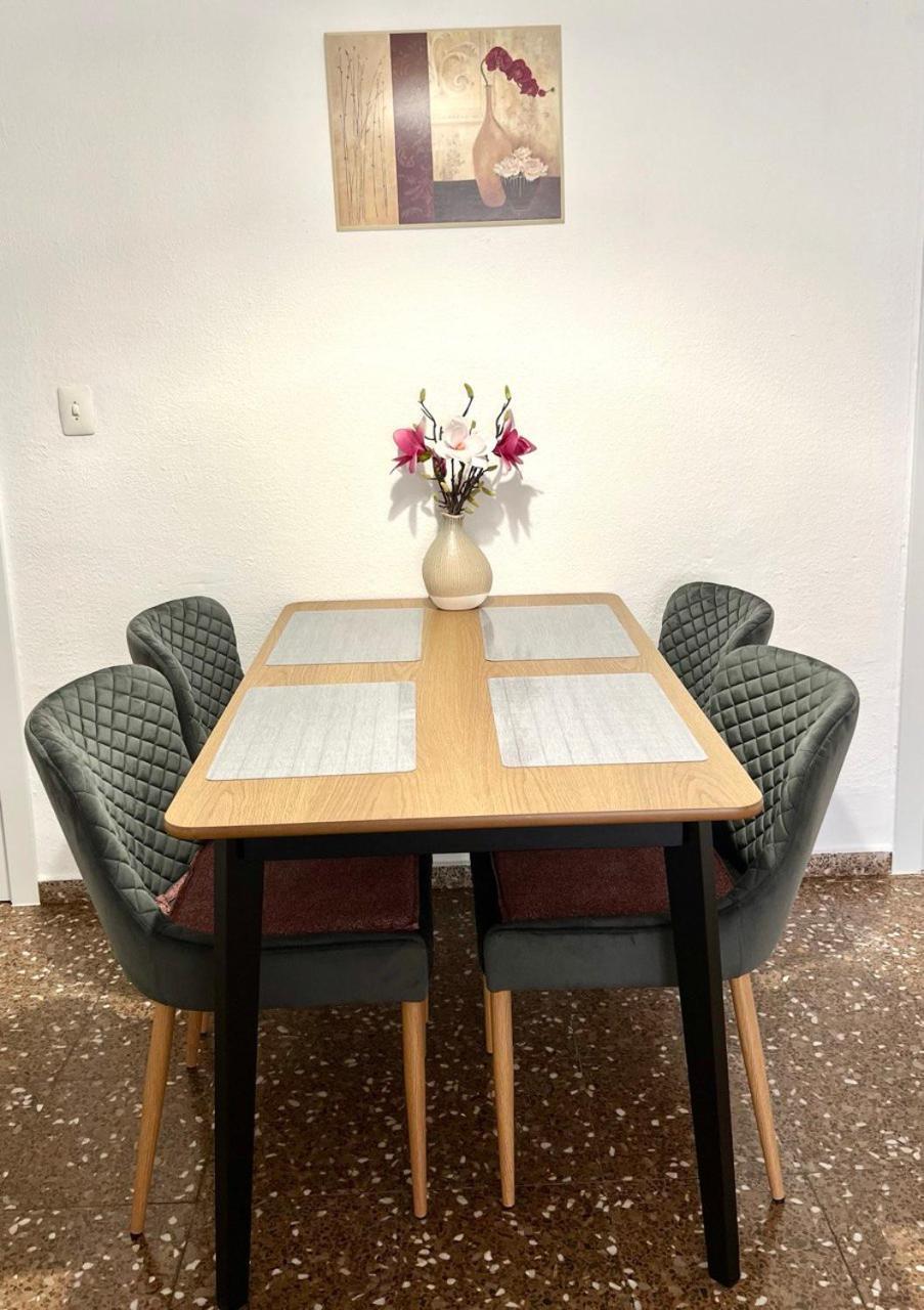 אליקאנטה Comfortable Apartment With Wi-Fi מראה חיצוני תמונה